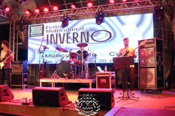 Foto - SHOW COM NEGROOVES - 30/04/2023