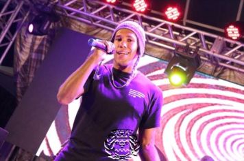 Foto - SHOW COM NEGROOVES - 30/04/2023