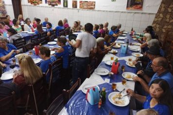 GRUPOS DE IDOSOS DO MUNICÍPIO DE MONTE SIÃO VISITAM NATAL DE LUZ DE SOCORRO