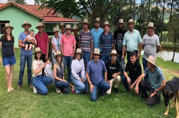 DIA DE CAMPO INCENTIVA A PRODUÇÃO DE FRUTAS VERMELHAS EM MONTE SIÃO