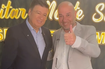 Prefeito Juninho Zucato recebe o Senador Carlos Viana durante a FENAT em Monte Sião