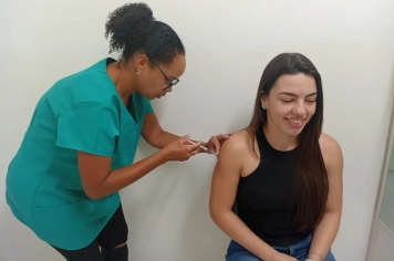 Monte Sião inicia administração da vacina de Dengue em profissionais da Atenção Primária