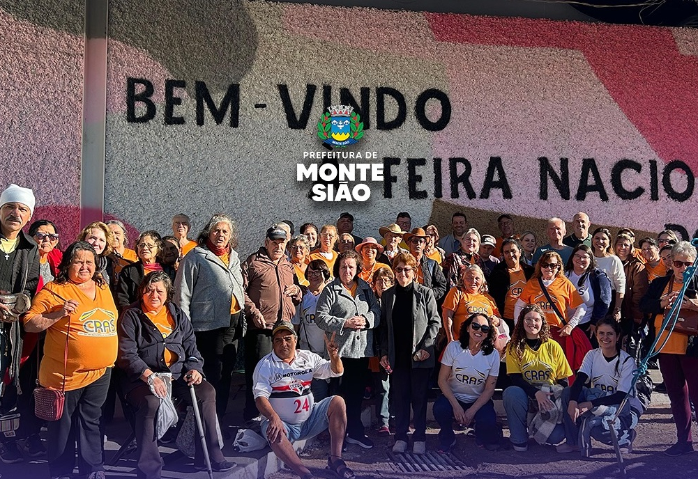 DESFILE MELHOR IDADE ACONTECEU NA FENAT DE MONTE SIÃO