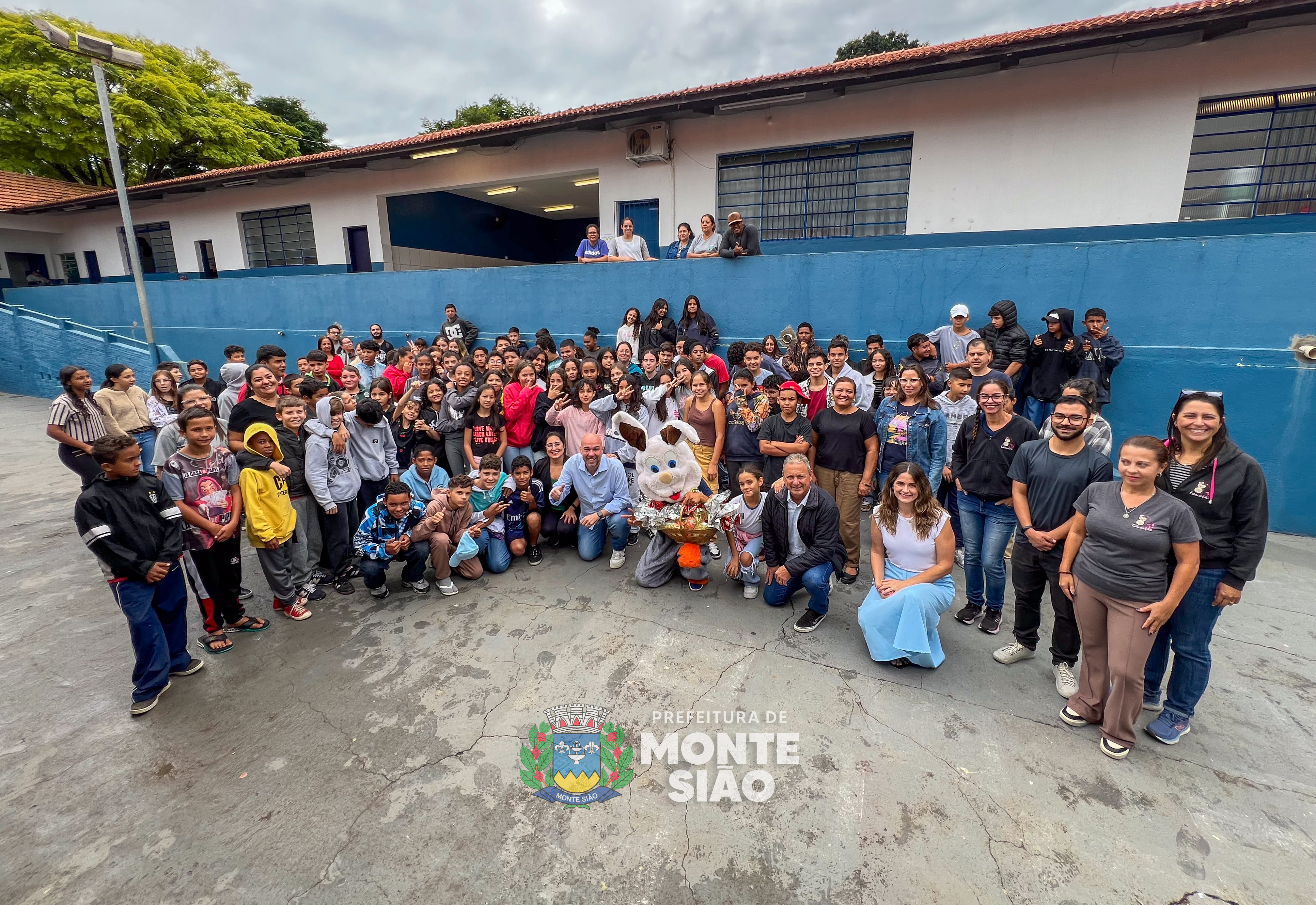Páscoa com carinho: Prefeitura de Monte Sião realiza entrega de ovos para crianças da rede municipal