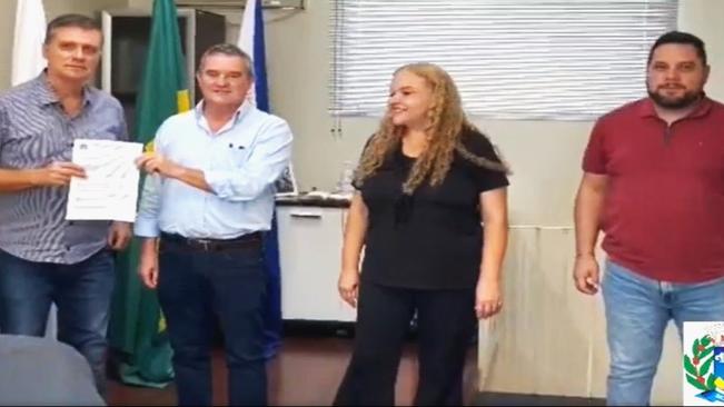 MONTE SIÃO ASSINA CONVÊNIO DE FOMENTO COM A SANTA CASA DE OURO FINO