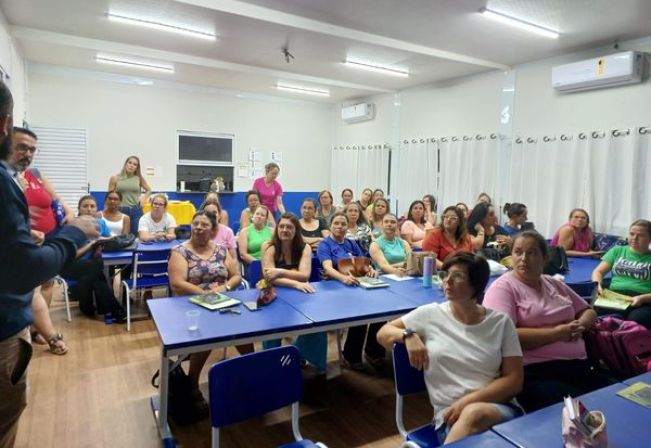 1º CURSO DE FORMAÇÃO PARAIMPLANTAÇÃO DO PROJETO XADRES NA ESCOLA FOI REALIZADO EM MONTE SIÃO