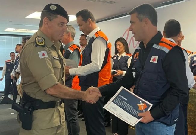 FERNANDO MASSARO SE FORMOU NA 1ª TURMA DE COORDENADORES MUNICIPAIS DE PROTEÇÃO E DEFESA CIVIL DO ESTADO DE MINAS GERAIS.